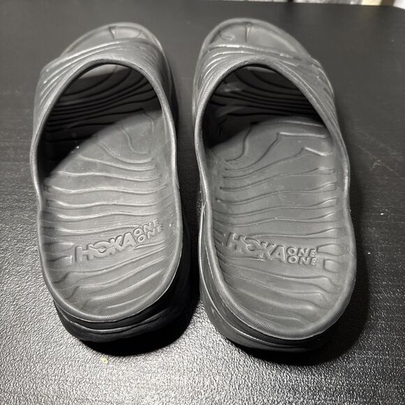 HOKA ONE ONE MENS Size 10 Black 2019 Ora Recovery Slide Sandals Slides Athletic main image 2